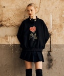 실른(SILN) Heart rose sweatshirts (BLACK) - 73,000 | 무신사 스토어