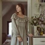 발코니 인 스위트(BALCONY IN SUITE) [4551-BCFHO] 샤를 원피스 Olive green - 사이즈 & 후기 | 무신사
