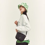 캉골 (kangol) 루나 레트로코어 플랩 크로스백 3324 블랙 사진 후기... 후기 모아보기 - 캉골 (kangol) 루나 레트로코어 플랩 크로스백 3324 블랙