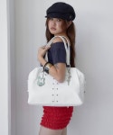 샌드뮤지엄 (sandmuseum) MAGAZINE BAG [White] 사진 후기... 무신사 사진 후기 모아보기 - 샌드뮤지엄 (sandmuseum) MAGAZINE BAG [White]