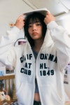 후아유(WHO.A.U) Signature Patch Hood Zip-up(Brushed) / WHMZE4911U... 무신사 후아유(WHO.A.U)  Signature Patch Hood Zip-up(Brushed)... 