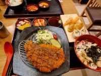 아쿠아리움쪽 돈까쓰 | 기타 갤러리 - 무신사