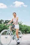 뜨거운 도심 속, 시원함을 찾아 떠나는 하루 | 무신사 뜨거운 도심 속, 시원함을 찾아 떠나는 하루