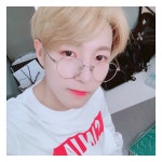 NCT 런쥔-셀러브리티(CELEBRITY) | 무신사 스토어