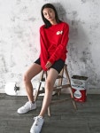 스테이 위드 미(STAY WITH ME) PEACE SWEAT-SHIRT(RED) - 29,500원 | 무신사 스토어 - 셀렉트숍 무신사 스토어 - 셀렉트숍