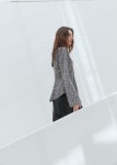 나드파리(NADE PARIS) 티아 벨 슬리브 끈 플라워 탑 블랙 - 148,000 | 무신사 스토어