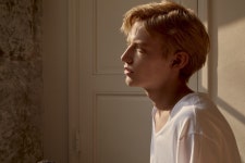 오엑스 스튜디오(OX STUDIOS) 에센셜 U넥 티셔츠 (화이트) - 36,000 | 무신사 스토어