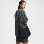 뉴발란스 공식 온라인스토어 UNI Ndurance 메탈립 크로스백