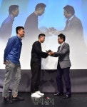 [포토] 브론즈라이언 수상한 제일기획 오형균·황성필 프로 | Save Internet 뉴데일리 [포토] 브론즈라이언 수상한 제일기획 오형균·황성필 프로