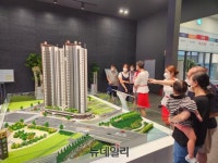 [르포] 청계천 품은 더블역세권 청계SK뷰…방송·녹음실을 내집에... [르포] 청계천 품은 더블역세권 청계SK뷰…방송·녹음실을 내집에  