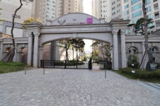 [부동산114] [아파트] 연제롯데캐슬&데시앙 103동 매매 희망가격 70,000만원