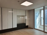 [부동산114] [아파트] 한들물빛도시시티프라디움 111동 매매 희망가격 56,000만원
