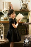 Catherine Cottage: 아이 들 옷 꽃잎 캡 소매 정장 원피스 [여 아 반 팔 아동 정장 어린이 어린이 100 110 120 130 cm 검정 블랙 국경 목화... 