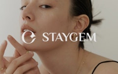 STAYGEM(스테이잼) 스테이잼 14K 더블 진주 블링 E | S.I.VILLAGE (에스아이빌리지) [STAYGEM]스테이잼 14K 더블 진주 블링 E - 