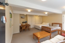 오클랜드 한인민박 Luchino House - 민다