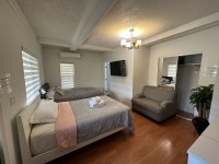 LA 선샤인 하우스의 숙소 - 민다