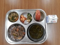 흥산초등학교 안녕하세요 흥산초등학교입니다. 급식 소식 소식을 확인하세요