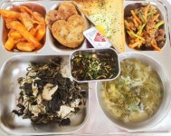 문현여자중학교 안녕하세요 문현여자중학교입니다. 급식 소식 소식을 확인하세요