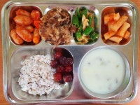 창동중학교 :: 급식 소식 :: 3월 25일 (목) 중식 급식사진