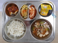 7월 20일 (화) 점심 급식사진 :: 급식 소식 :: 인천만월초등학교 인천만월초등학교 :: 급식 소식 :: 7월 20일 (화) 점심 급식사진
