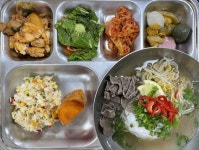 9월 10일 (금) 점심 급식사진 :: 급식 소식 :: 거제여자중학교 거제여자중학교 :: 급식 소식 :: 9월 10일 (금) 점심 급식사진