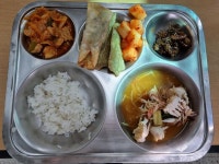 10월 22일 (금) 점심 급식사진 :: 급식 소식 :: 대구가톨릭대학교사범대학부속무학중학교 대구가톨릭대학교사범대학부속무학중학교 :: 급식... 