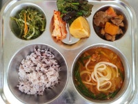 2021년 11월 8일 월요일 :: 급식 소식 :: 김해합성초등학교 김해합성초등학교 :: 급식 소식 :: 2021년 11월 8일 월요일