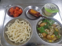 12월 8일 (수) 점심 급식사진 :: 급식 소식 :: 정발중학교 정발중학교 :: 급식 소식 :: 12월 8일 (수) 점심 급식사진