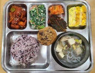 12월 24일 (금) 점심 급식사진 :: 급식 소식 :: 이리남중학교 이리남중학교 :: 급식 소식 :: 12월 24일 (금) 점심 급식사진