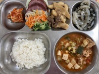 5월 3일 (화) 점심 급식사진 :: 급식 소식 :: 동평여자중학교 동평여자중학교 :: 급식 소식 :: 5월 3일 (화) 점심 급식사진