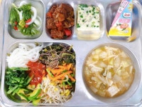 5월 13일 (금) 점심 급식사진 :: 급식 소식 :: 충렬고등학교 충렬고등학교 :: 급식 소식 :: 5월 13일 (금) 점심 급식사진