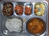 5월 18일 (수) 점심 급식사진 :: 급식 소식 :: 포항영신중학교 포항영신중학교 :: 급식 소식 :: 5월 18일 (수) 점심 급식사진