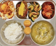 5월 20일 (금) 점심 급식사진 :: 급식 소식 :: 예문여자고등학교 예문여자고등학교 :: 급식 소식 :: 5월 20일 (금) 점심 급식사진