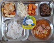 6월 17일 (금) 점심 급식사진 :: 급식 소식 :: 별망중학교 별망중학교 :: 급식 소식 :: 6월 17일 (금) 점심 급식사진