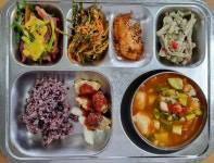 7월 1일 (금) 점심 급식사진 :: 급식 소식 :: 순천풍덕중학교 순천풍덕중학교 :: 급식 소식 :: 7월 1일 (금) 점심 급식사진