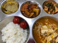 7월 8일 (금) 점심 급식사진 :: 급식 소식 :: 금계초등학교 금계초등학교 :: 급식 소식 :: 7월 8일 (금) 점심 급식사진