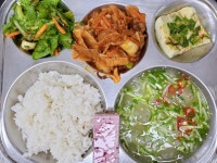 8월 18일 (목) 점심 급식사진 :: 급식 소식 :: 성안고등학교 성안고등학교 :: 급식 소식 :: 8월 18일 (목) 점심 급식사진