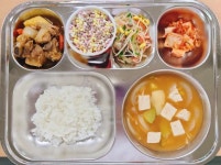 8월 22일 (월) 점심 급식사진 :: 급식 소식 :: 새빛초등학교 새빛초등학교 :: 급식 소식 :: 8월 22일 (월) 점심 급식사진
