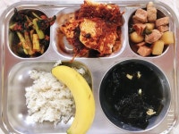 8월 22일 (월) 점심 급식사진 :: 급식소식 :: 성은학교 성은학교 :: 급식소식 :: 8월 22일 (월) 점심 급식사진