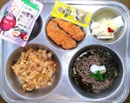 8월 24일 (수) 점심 급식사진 :: 급식 소식 :: 장성중학교 장성중학교 :: 급식 소식 :: 8월 24일 (수) 점심 급식사진