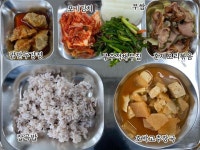 8월 24일 (수) 점심 급식사진 :: 급식 소식 :: 서해중학교 서해중학교 :: 급식 소식 :: 8월 24일 (수) 점심 급식사진
