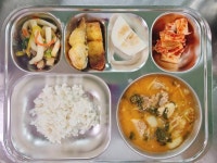 8월 25일 (목) 점심 급식사진 :: 급식 소식 :: 새빛초등학교 새빛초등학교 :: 급식 소식 :: 8월 25일 (목) 점심 급식사진