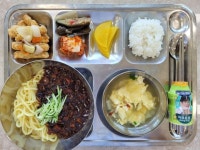 2022년8월26일(목) 식단 :: 급식 소식 :: 진주여자중학교 진주여자중학교 :: 급식 소식 :: 2022년8월26일(목) 식단
