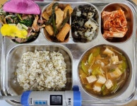 10월 4일 (화) 점심 급식사진 :: 급식 소식 :: 신광여자중학교 신광여자중학교 :: 급식 소식 :: 10월 4일 (화) 점심 급식사진