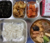 10월 7일 (금) 점심 급식사진 :: 급식 소식 :: 성복중학교 성복중학교 :: 급식 소식 :: 10월 7일 (금) 점심 급식사진
