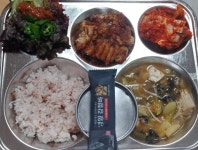 식단사진(10/11) :: 급식 소식 :: 명인중학교 명인중학교 :: 급식 소식 :: 식단사진(10/11)