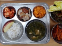 10월 13일 (목) 점심 급식사진 :: 급식 소식 :: 김천동신초등학교 김천동신초등학교 :: 급식 소식 :: 10월 13일 (목) 점심 급식사진