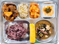 10월 13일 (목) 점심 급식사진 :: 급식 소식 :: 영등포여자고등학교 영등포여자고등학교 :: 급식 소식 :: 10월 13일 (목) 점심 급식사진