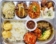 10월 17일 (월) 점심 급식사진 :: 급식 소식 :: 가야여자중학교 가야여자중학교 :: 급식 소식 :: 10월 17일 (월) 점심 급식사진