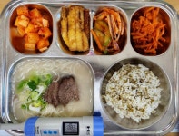 10월 18일 (화) 점심 급식사진 :: 급식 소식 :: 신광여자중학교 신광여자중학교 :: 급식 소식 :: 10월 18일 (화) 점심 급식사진